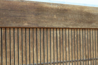 幅1218ミリ　穏やかな木地色の枯れ具合が味わい深い総欅格子蔵戸　G2552