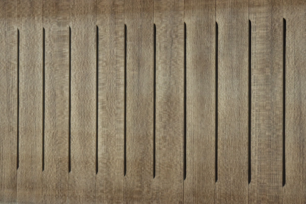 幅1112ミリ　平格子の様な面持ちある堅牢な作りの蔵戸　G2553