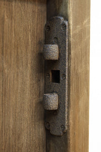 幅1112ミリ　平格子の様な面持ちある堅牢な作りの蔵戸　G2553