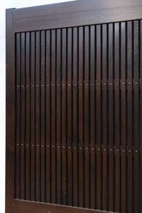 幅918ミリ　桐模様金具で雅な面持ち溢れる平格子蔵戸　G2554