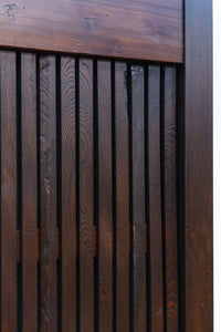 幅918ミリ　桐模様金具で雅な面持ち溢れる平格子蔵戸　G2554