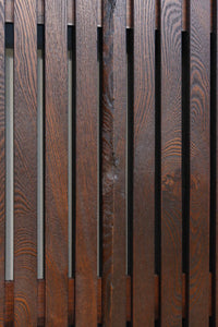 幅918ミリ　桐模様金具で雅な面持ち溢れる平格子蔵戸　G2554