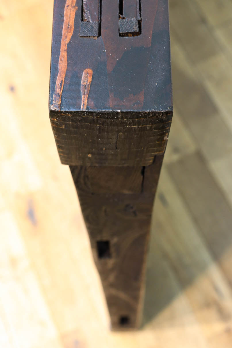 幅918ミリ　桐模様金具で雅な面持ち溢れる平格子蔵戸　G2554