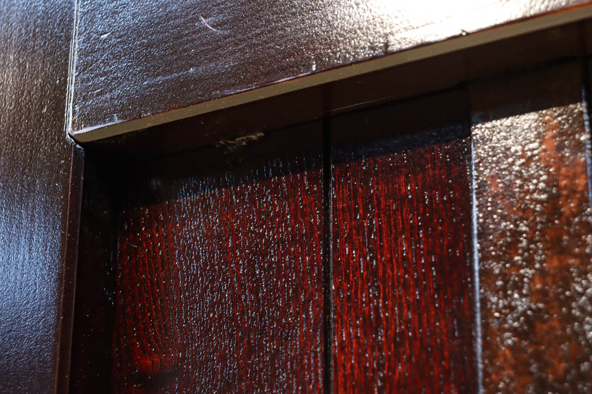 幅1148ミリ　帯鉄格子と巾着金具で貫録のある縦格子富山蔵戸　G2555