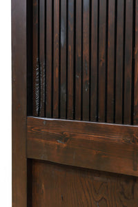 幅1148ミリ　帯鉄格子と巾着金具で貫録のある縦格子富山蔵戸　G2555