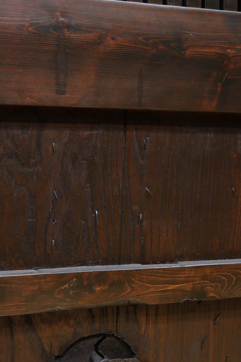 幅1148ミリ　帯鉄格子と巾着金具で貫録のある縦格子富山蔵戸　G2555