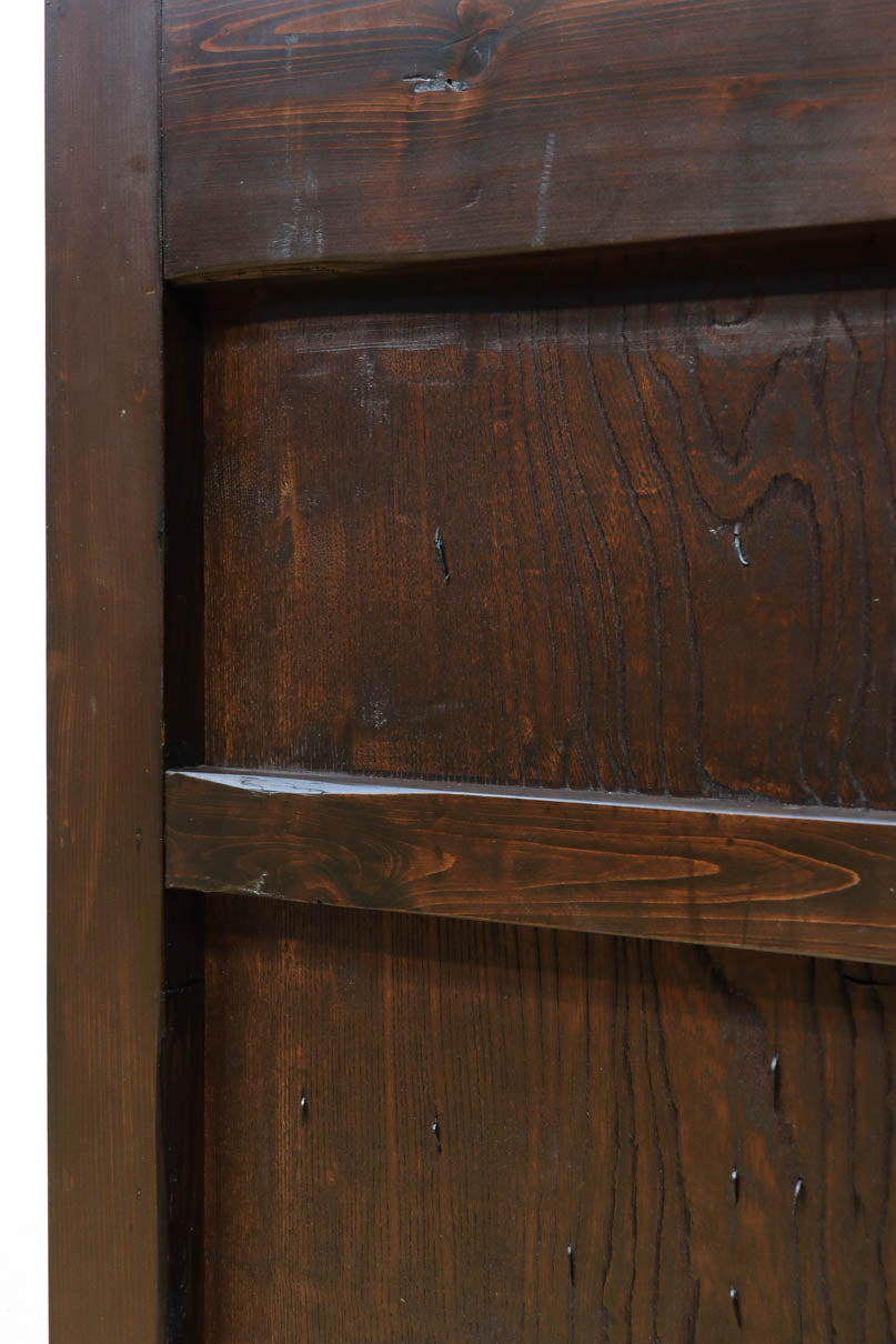 幅1148ミリ　帯鉄格子と巾着金具で貫録のある縦格子富山蔵戸　G2555