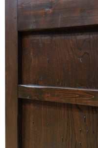 幅1148ミリ　帯鉄格子と巾着金具で貫録のある縦格子富山蔵戸　G2555