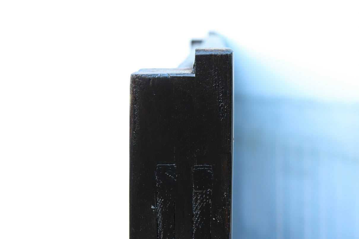 幅1148ミリ　帯鉄格子と巾着金具で貫録のある縦格子富山蔵戸　G2555