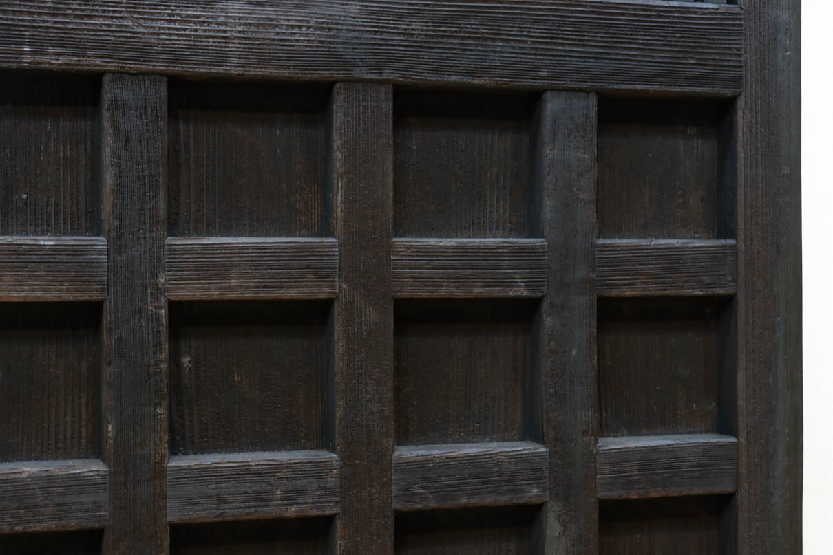 幅1253ミリ　升格子作りの腰板で時代の趣き溢れる蔵戸　G2556