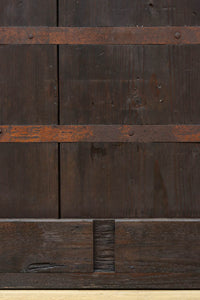 幅1253ミリ　升格子作りの腰板で時代の趣き溢れる蔵戸　G2556