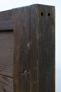 幅1253ミリ　升格子作りの腰板で時代の趣き溢れる蔵戸　G2556