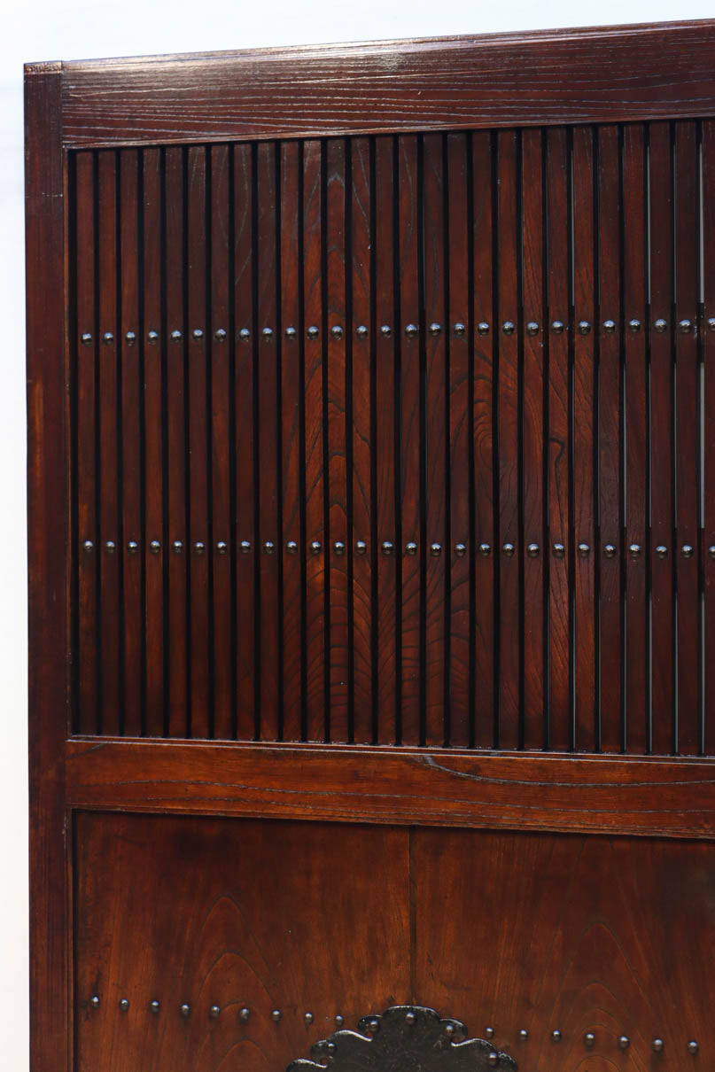 幅1040ミリ　巾着金具の凛とした風格ある富山蔵戸　G2557