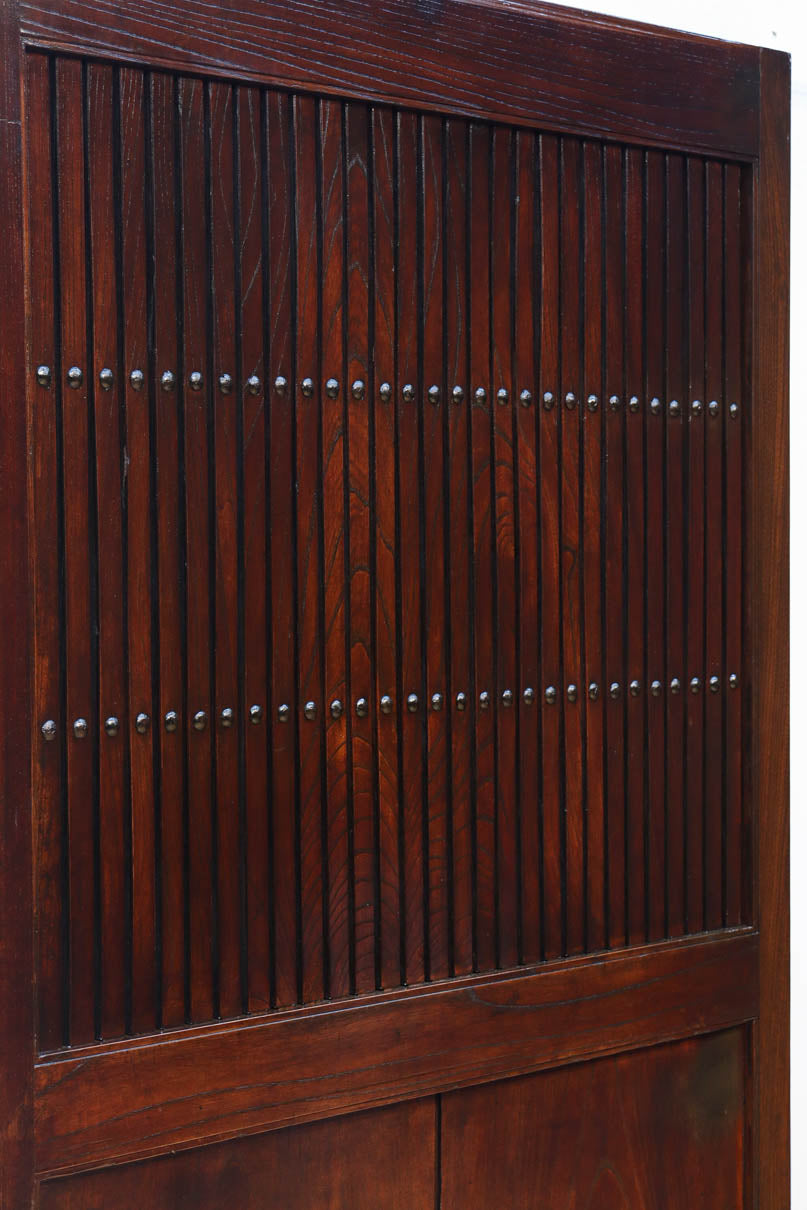 幅1040ミリ　巾着金具の凛とした風格ある富山蔵戸　G2557