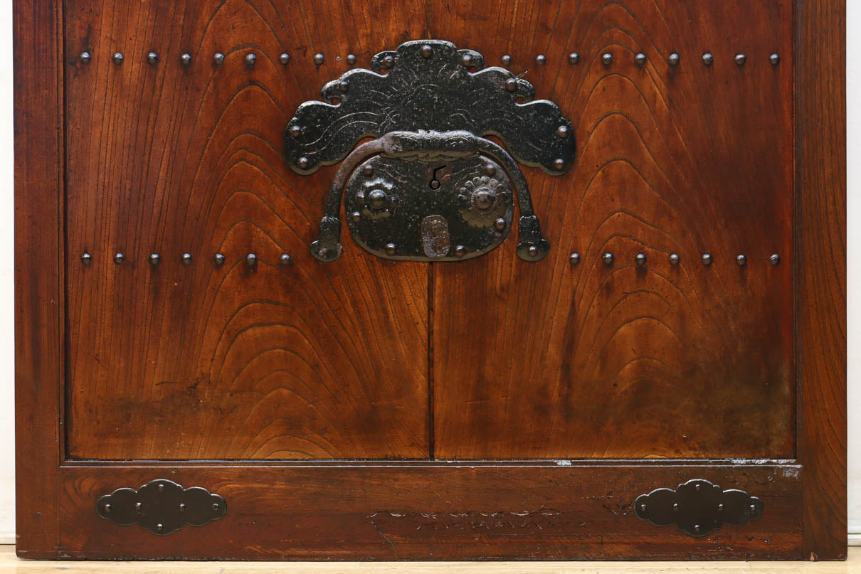 幅1040ミリ　巾着金具の凛とした風格ある富山蔵戸　G2557