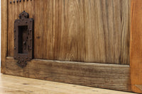 幅1118ミリ　裏表で雰囲気の変わる重厚な総欅蔵戸　G2558