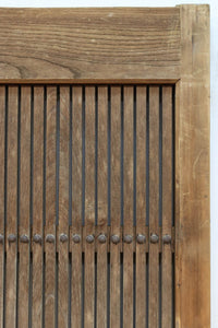 幅872ミリ　スリムサイズ！！ 素朴な中にも凛とした面持ちある格子蔵戸　G2570