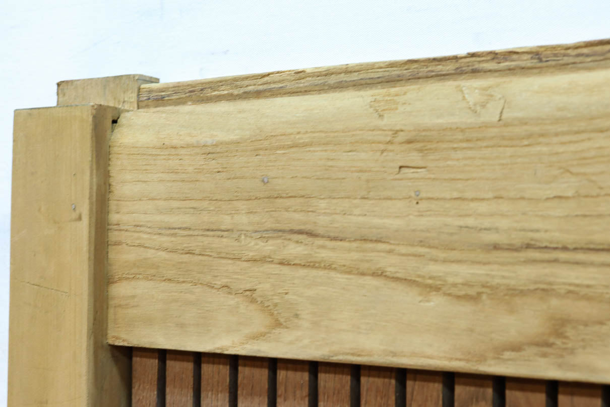 幅872ミリ　スリムサイズ！！ 素朴な中にも凛とした面持ちある格子蔵戸　G2570