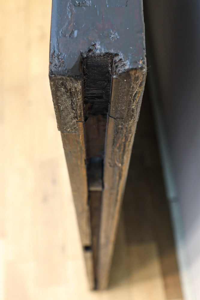 幅1147ミリ　亀や波などの装飾金具が印象的な上品な造りの庄内格子蔵戸　G2591