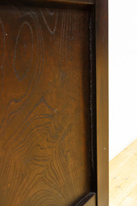 Latticed storehouse door G2606