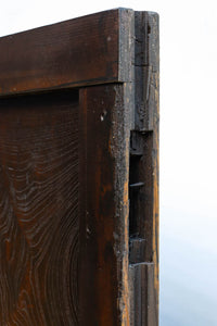 Latticed storehouse door G2606