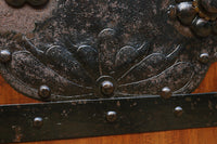幅1123ミリ　上品な色艶に巾着装飾金具が華を添える総欅富山格子蔵戸　G2625