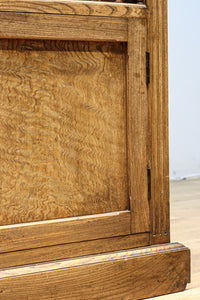 珍品!! 優美な杢目を魅せる優雅な佇まいのコーナー用飾り棚　BB3280