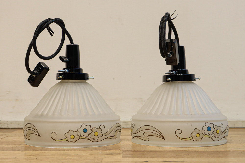 レトロで温かみのある花柄の電笠　DF1051　在庫2灯