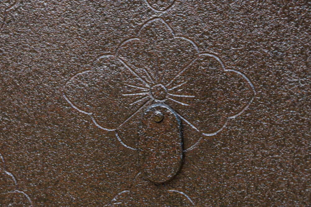 幅1041ミリ　時代を重ねた風格の気品漂う総けやき福井蔵戸　G2614