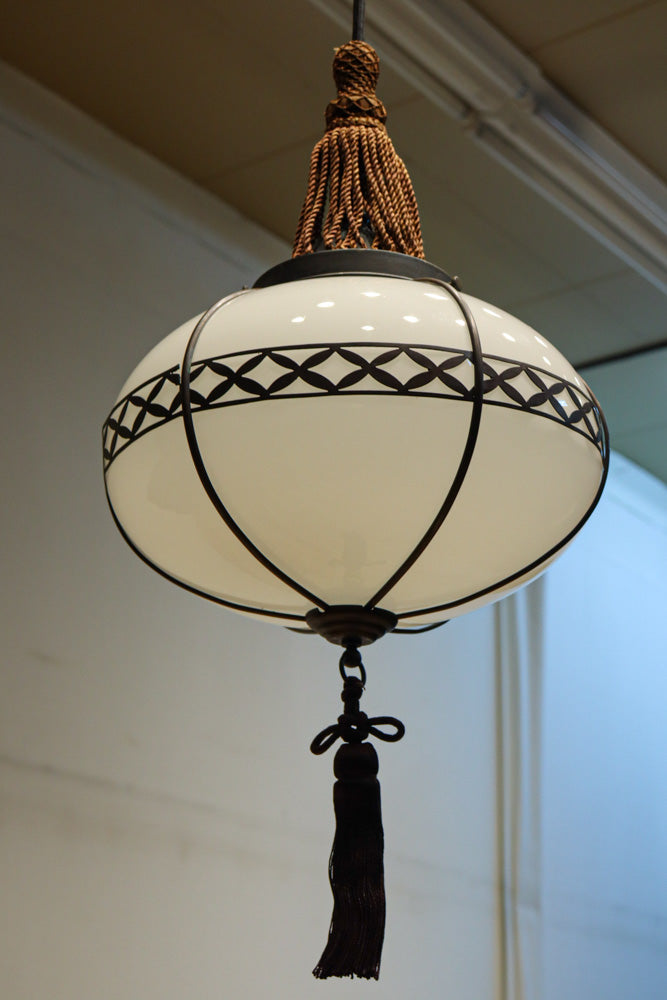 美しい七宝すかし模様が気品ある雪洞型電笠(房付き)　DC8534