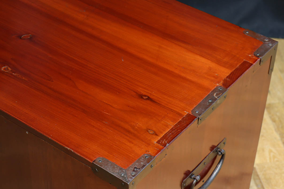 Clothing Chest BB3526