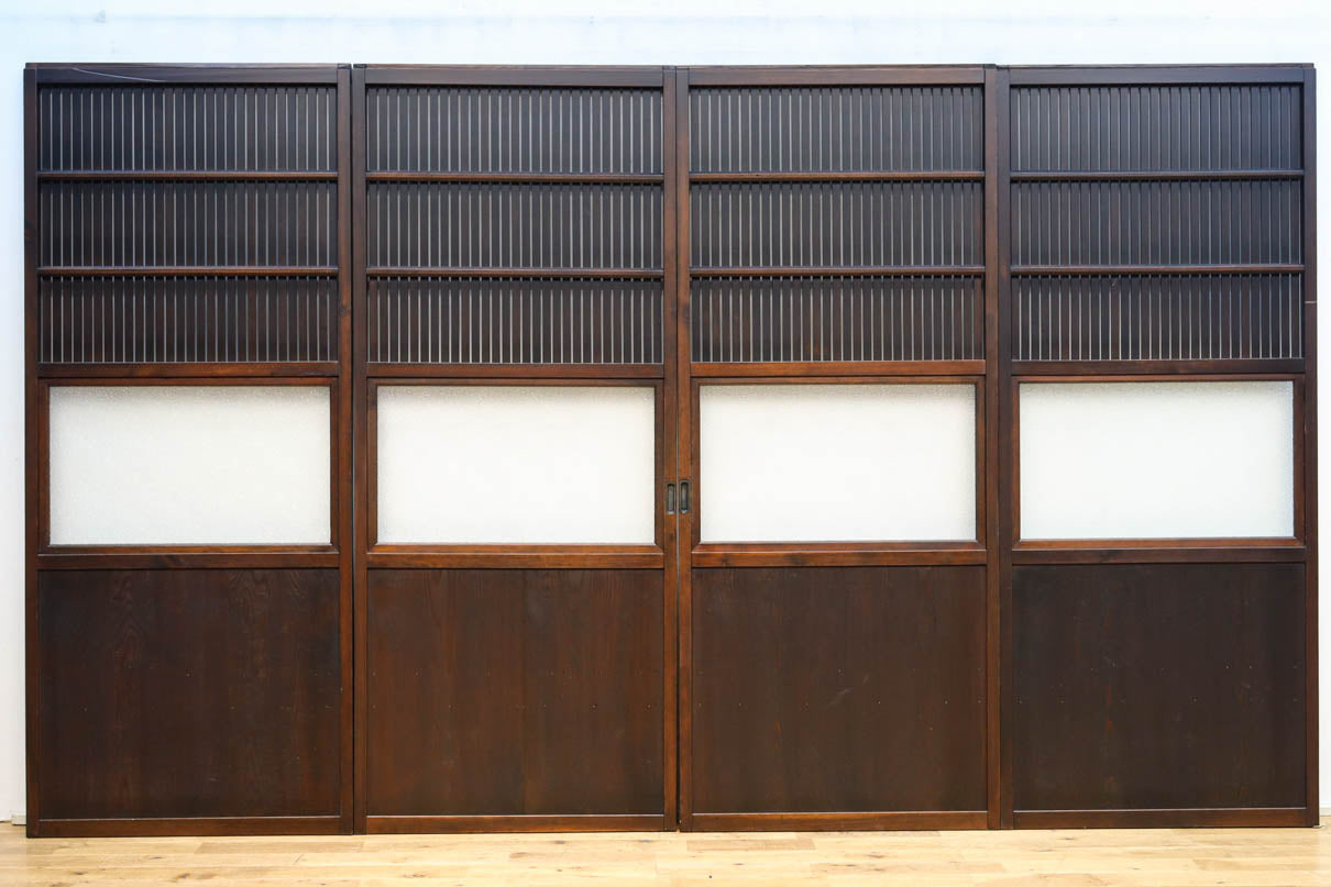 幅720ミリ　平格子で時代の趣きある変わりデザイン格子戸　F8582　在庫4枚