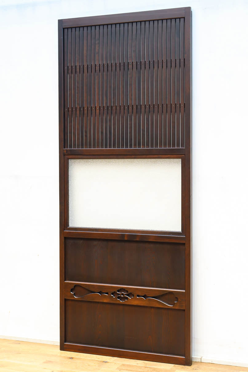 幅720ミリ　平格子で時代の趣きある変わりデザイン格子戸　F8582　在庫4枚