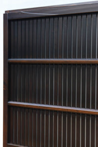 幅720ミリ　平格子で時代の趣きある変わりデザイン格子戸　F8582　在庫4枚