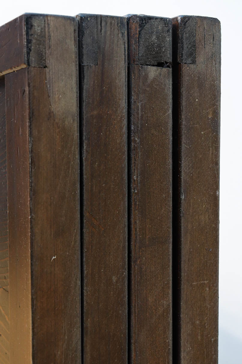 幅720ミリ　平格子で時代の趣きある変わりデザイン格子戸　F8582　在庫4枚