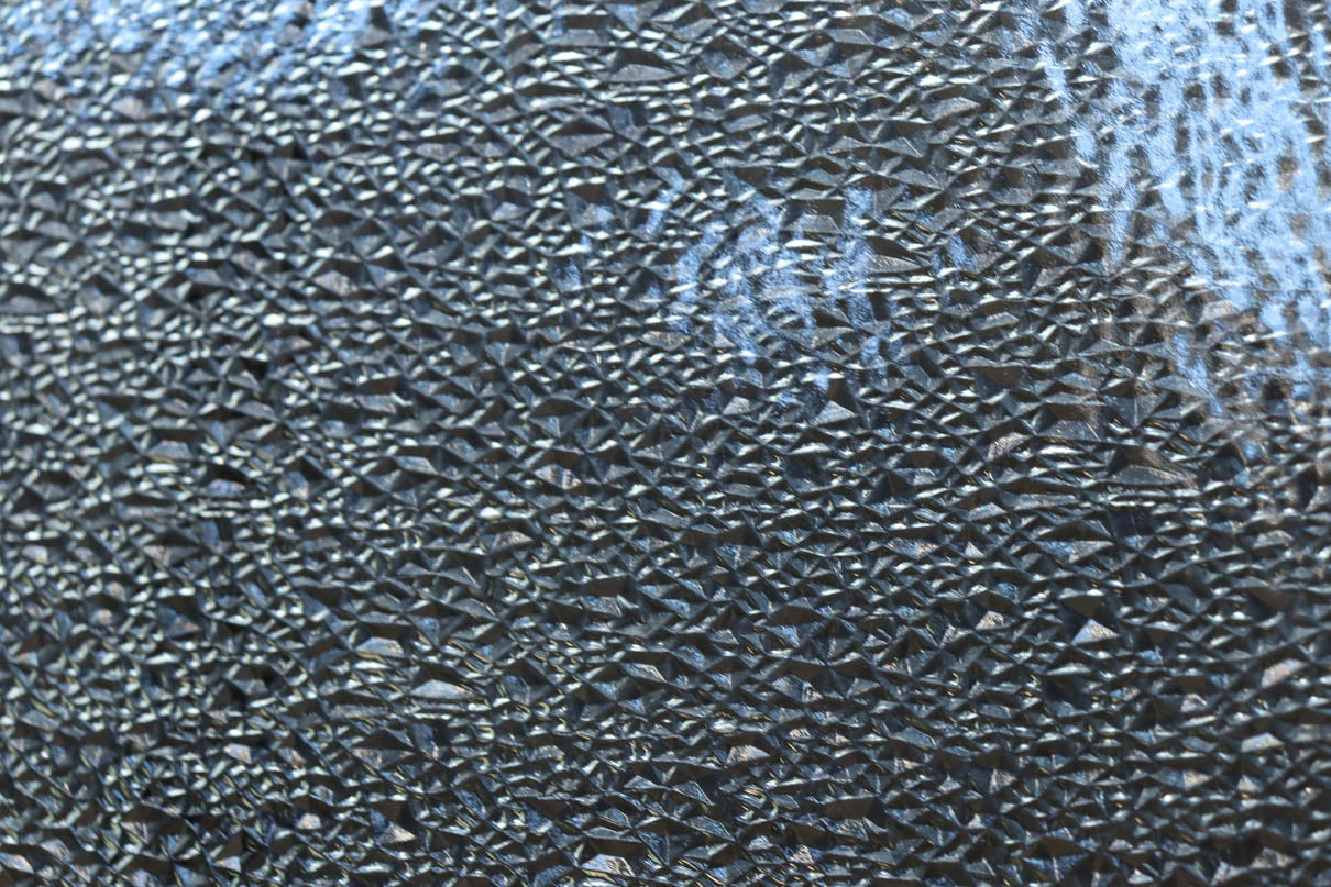 幅720ミリ　平格子で時代の趣きある変わりデザイン格子戸　F8582　在庫4枚