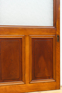 幅878ミリ　大判ガラスで明るく重厚な佇まいのガラス戸　F8587　在庫2枚