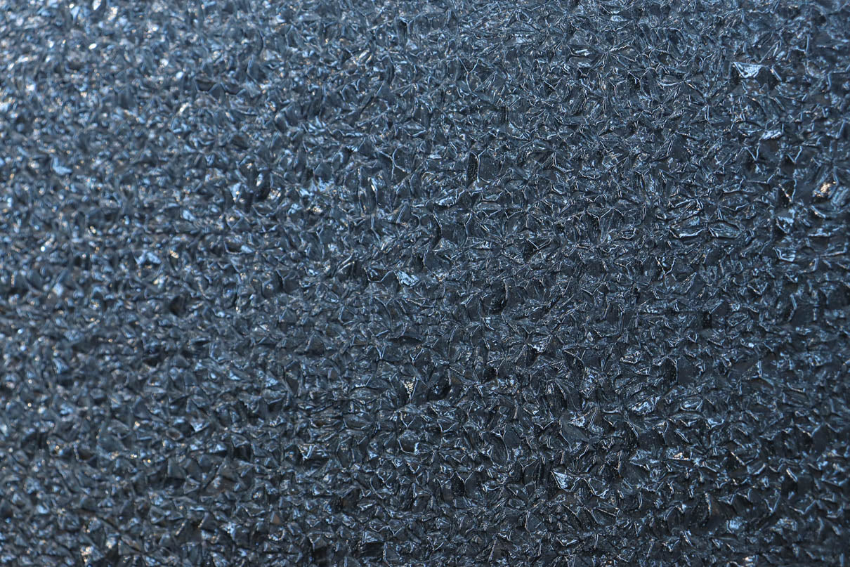 幅878ミリ　大判ガラスで明るく重厚な佇まいのガラス戸　F8587　在庫2枚