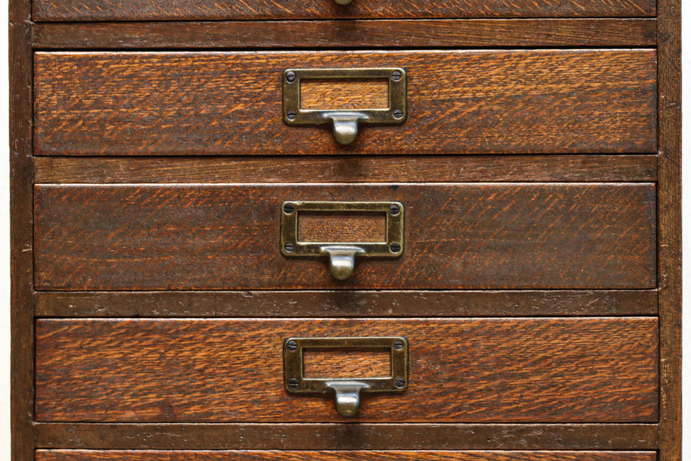 書類整理に!! 杢目や色艶が味わい深い小引き出し　BB3291