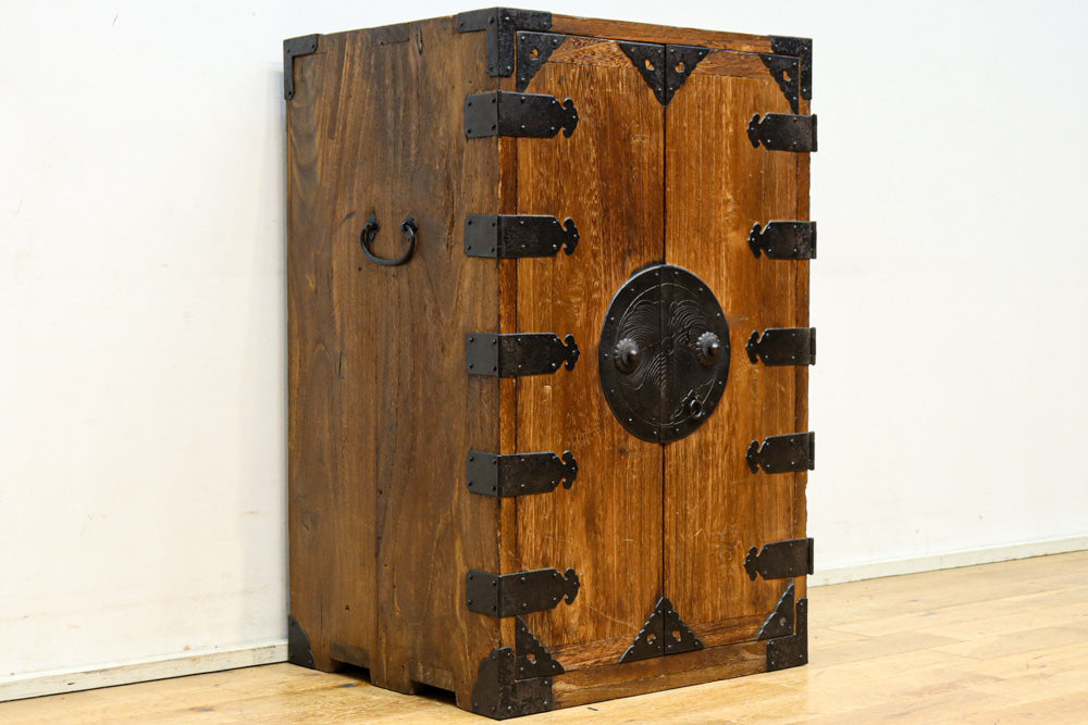 Merchant Chest BB3213