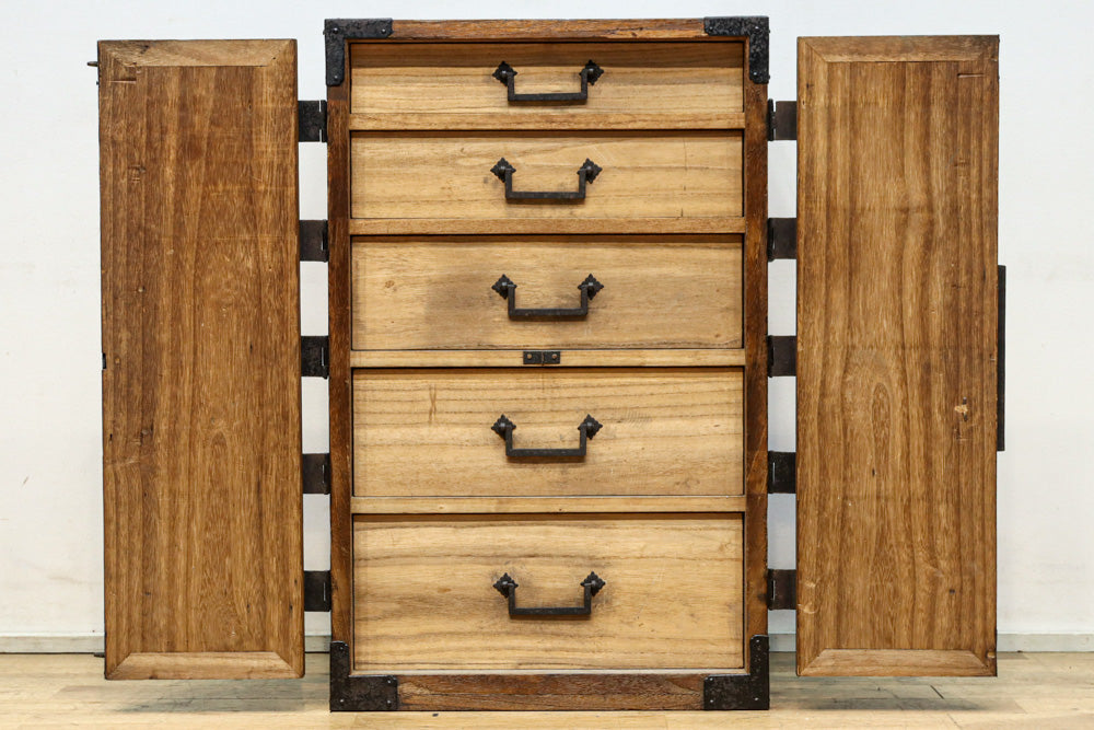 Merchant Chest BB3213