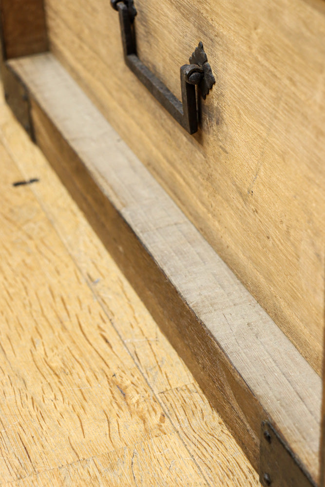 Merchant Chest BB3213