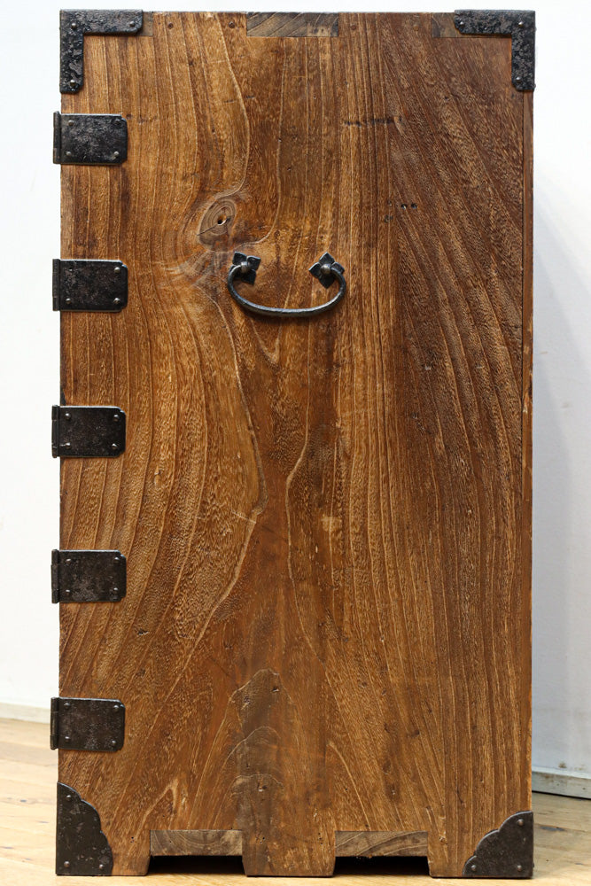 Merchant Chest BB3213