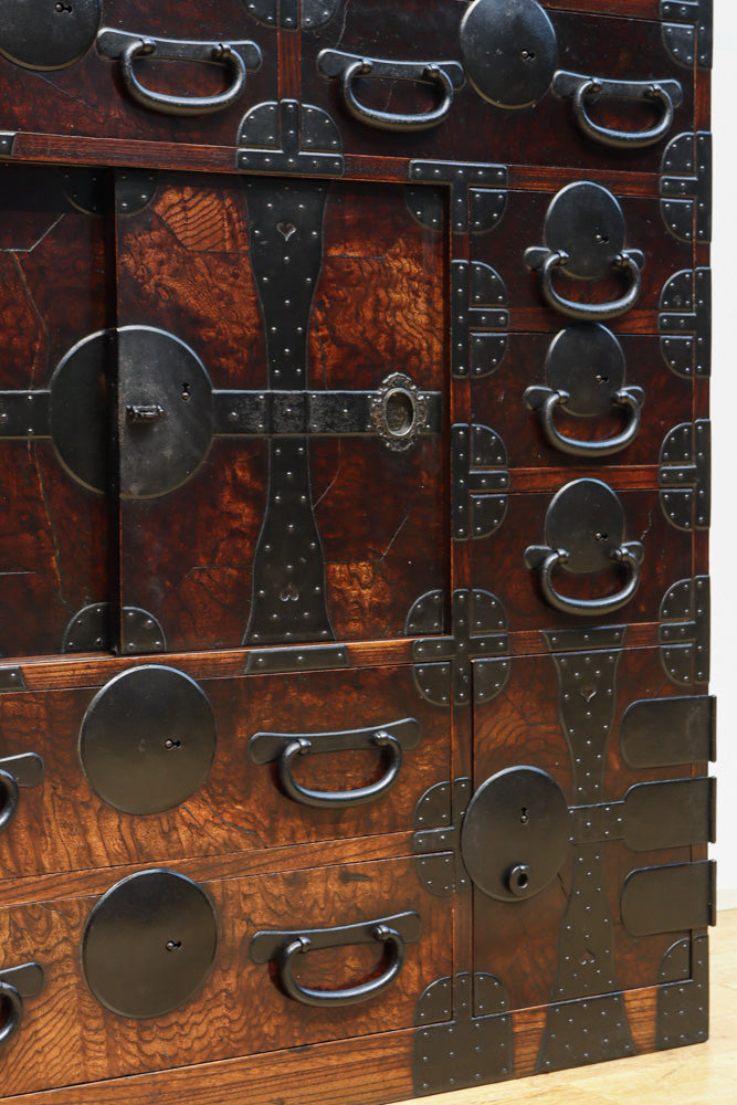 Merchant Chest BB3223