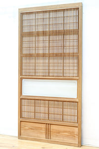 幅927ミリ　帯びガラスが風情ある上質な木地色をした大阪格子戸　F8516　在庫4枚