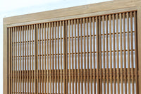 幅927ミリ　帯びガラスが風情ある上質な木地色をした大阪格子戸　F8516　在庫4枚