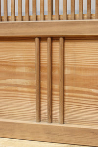 幅927ミリ　帯びガラスが風情ある上質な木地色をした大阪格子戸　F8516　在庫4枚