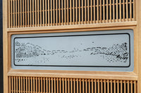 幅927ミリ　帯びガラスが風情ある上質な木地色をした大阪格子戸　F8516　在庫4枚