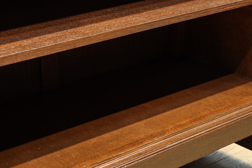 稀少サイズ！！ディスプレイが映えるレトロモダンな高脚ガラスケース　BB3151