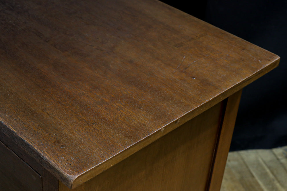 稀少サイズ！！ディスプレイが映えるレトロモダンな高脚ガラスケース　BB3151